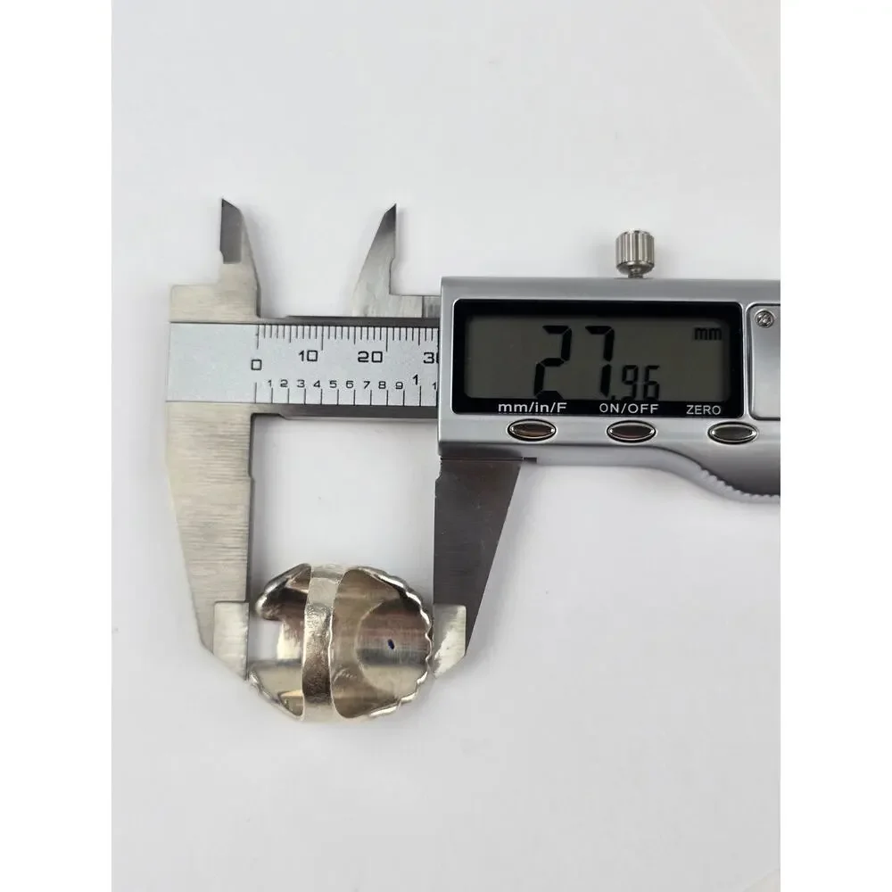 Unbranded solid sterling